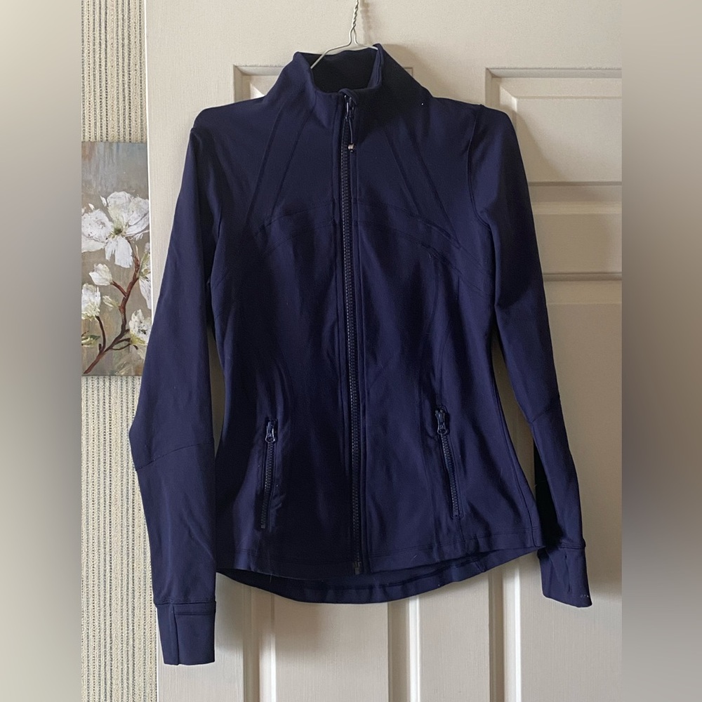 Lululemon running sweater size 8